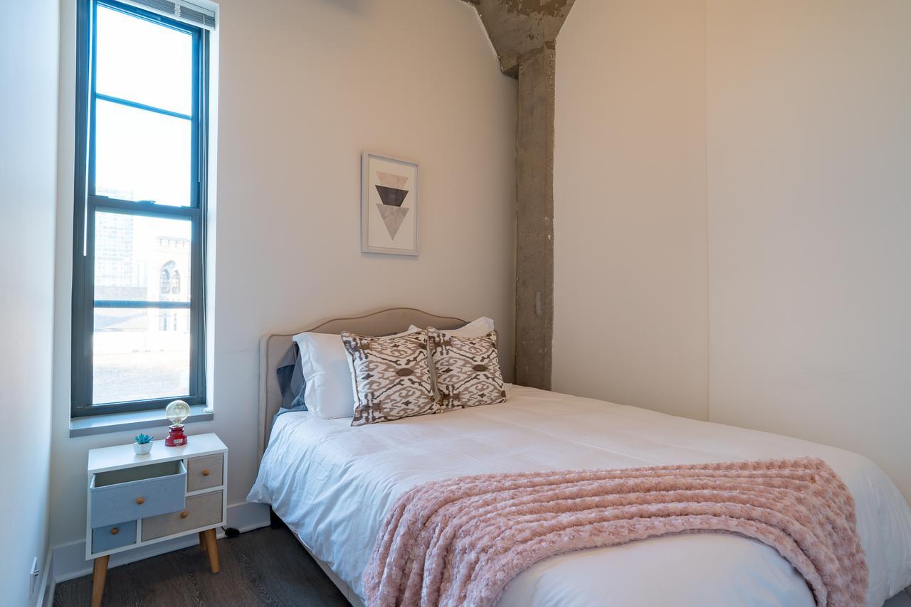 Mccormick Place Lofts By Cloud9 *
