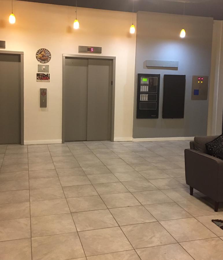 Mccormick Place Lofts By Cloud9 Apartment