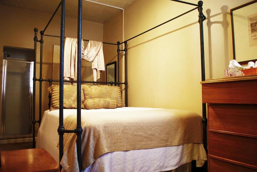 Hotel Old 2*