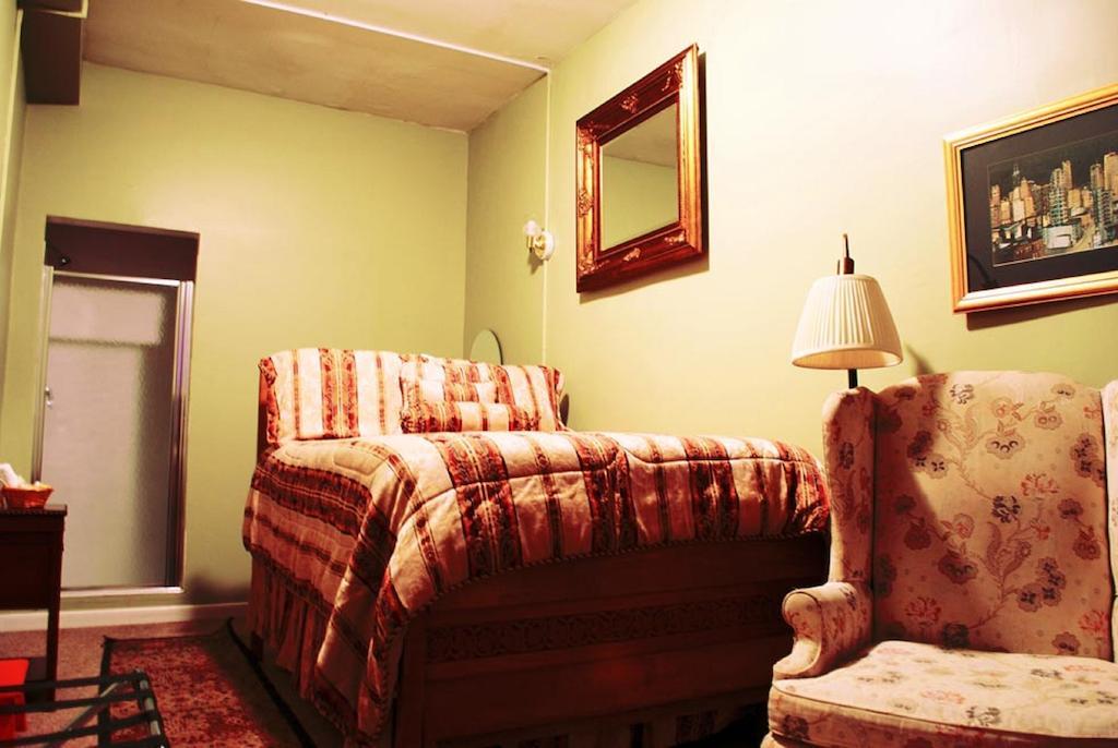 Hotel Old 2*