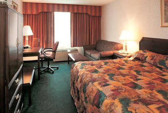Holiday Midway Airport S By Ihg Hotel Chicago