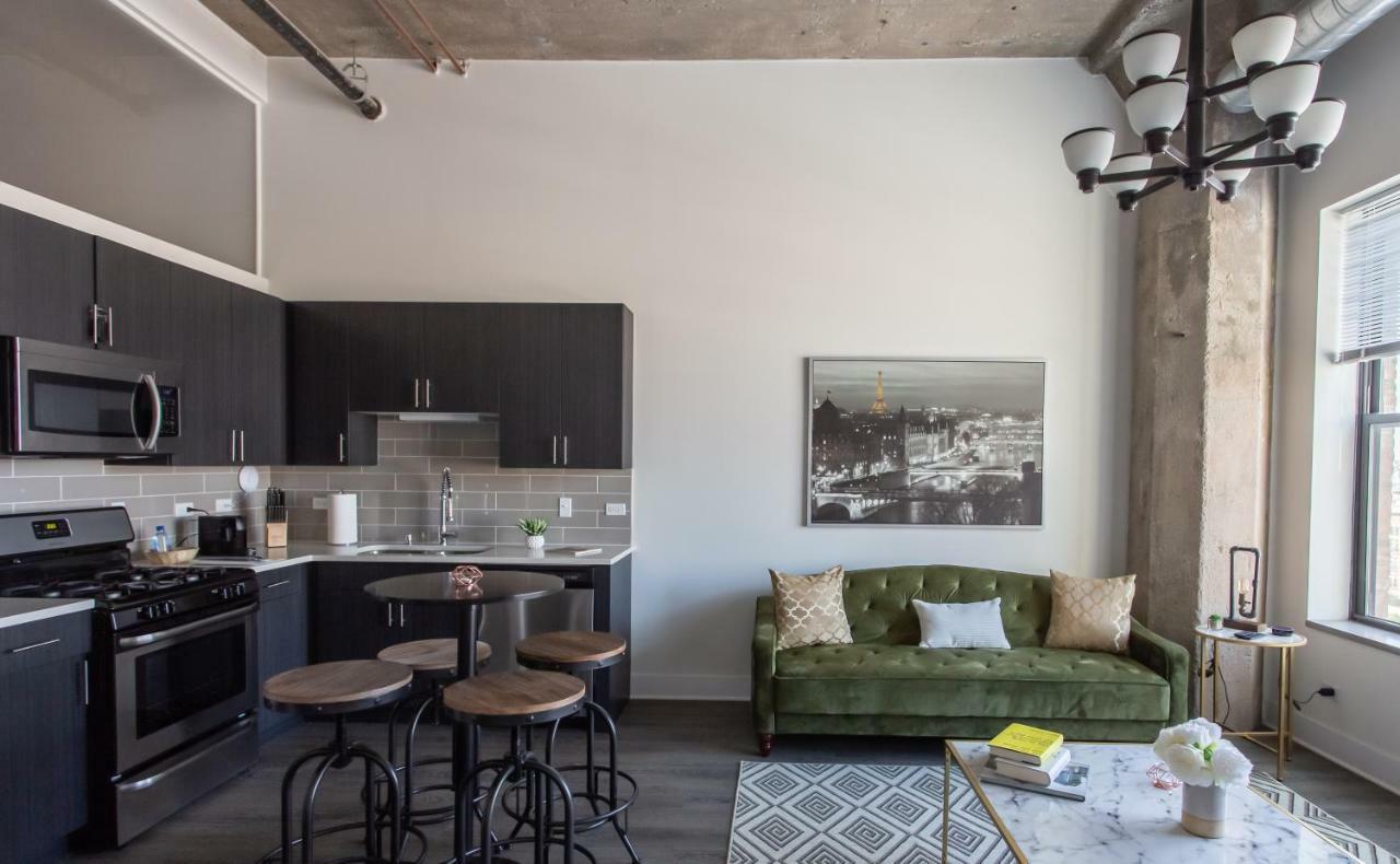 Mccormick Place Lofts By Cloud9 Apartment Chicago