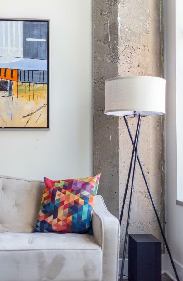 Mccormick Place Lofts By Cloud9 *