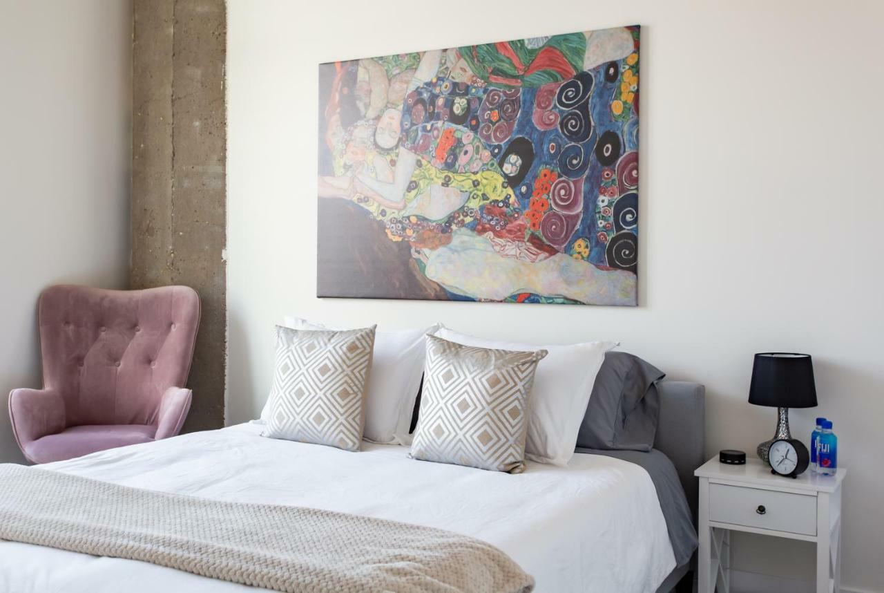 Mccormick Place Lofts By Cloud9 Chicago