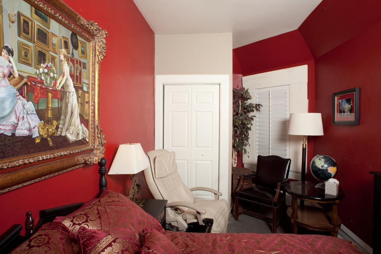 Welcome Manor Bed & Breakfast