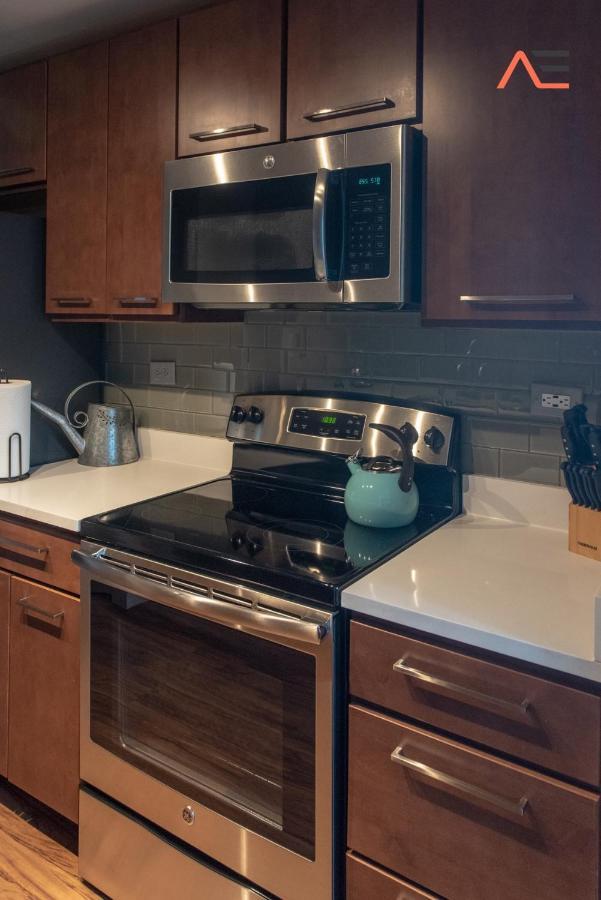 Envitae 3br Downtown Luxurious Views & Pool Apartment