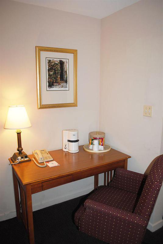Howard Johnson - Apartment *