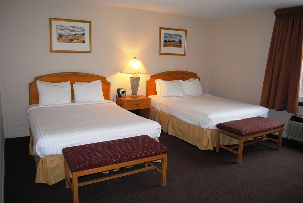 Howard Johnson - *