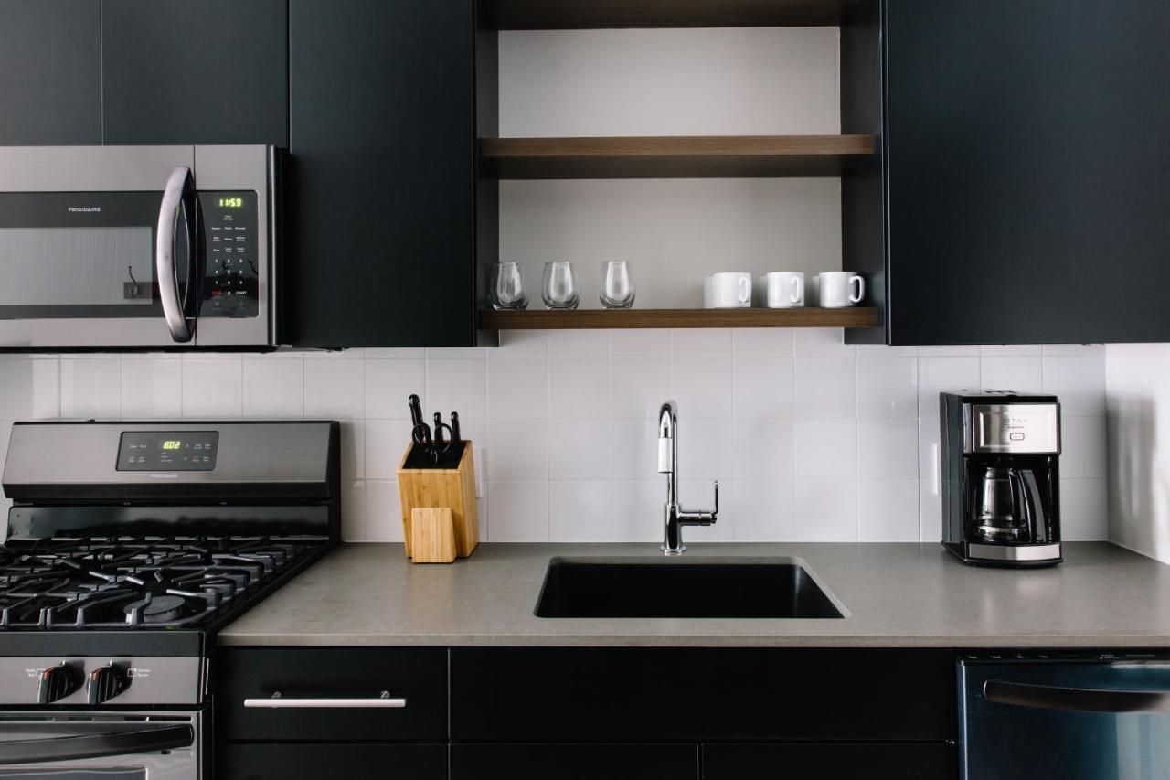 Sonder — The Bel 3* Chicago