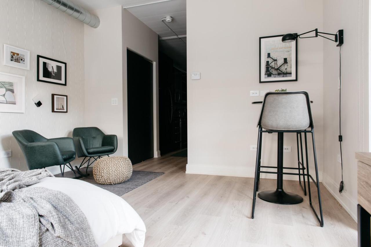 Sonder — The Bel 3* Chicago