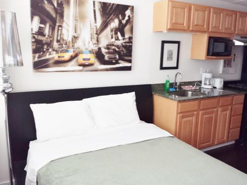 Pittsfield And Hotel Chicago