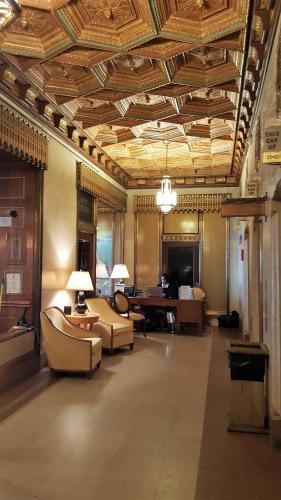 Pittsfield And Hotel *