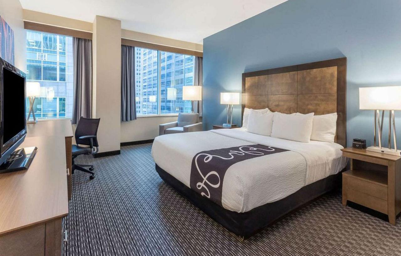 La Quinta & By Wyndham Downtown Chicago