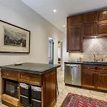 Logan Blvd Luxury! Enjoy The Well-Equipped Kitchen And Prime Location Apts