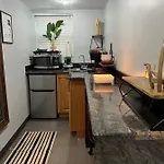 Chicago - Pilsen Studio Apartment - Unit B