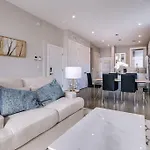 Stunning Condo #2 - Downtown River North