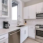 Stunning Condo #2 - Downtown River North