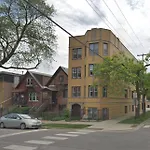 Frontdesk Updated 2 Bedroom Apt With Full Kitchen