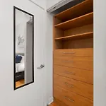 Sleek 2 Bed 2 Bath Condo In Trendy Fulton Market