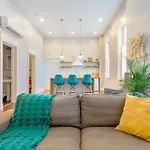 Charming Apartments Near Downtown Chicago