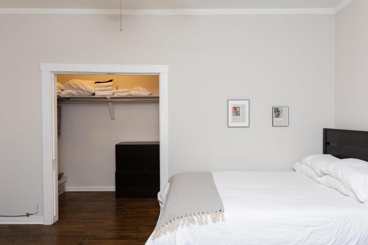 Frontdesk Open Studio Apt Near Promontory Point Apartment *