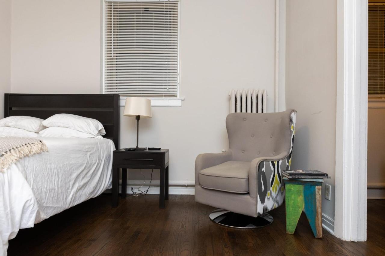 Frontdesk Open Studio Apt Near Promontory Point