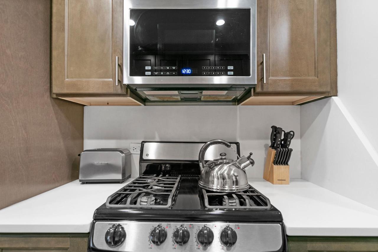 Apartment Modern & Stylish 1br Apt In The Center Of Lakeview - Oakdale 209 Rep *