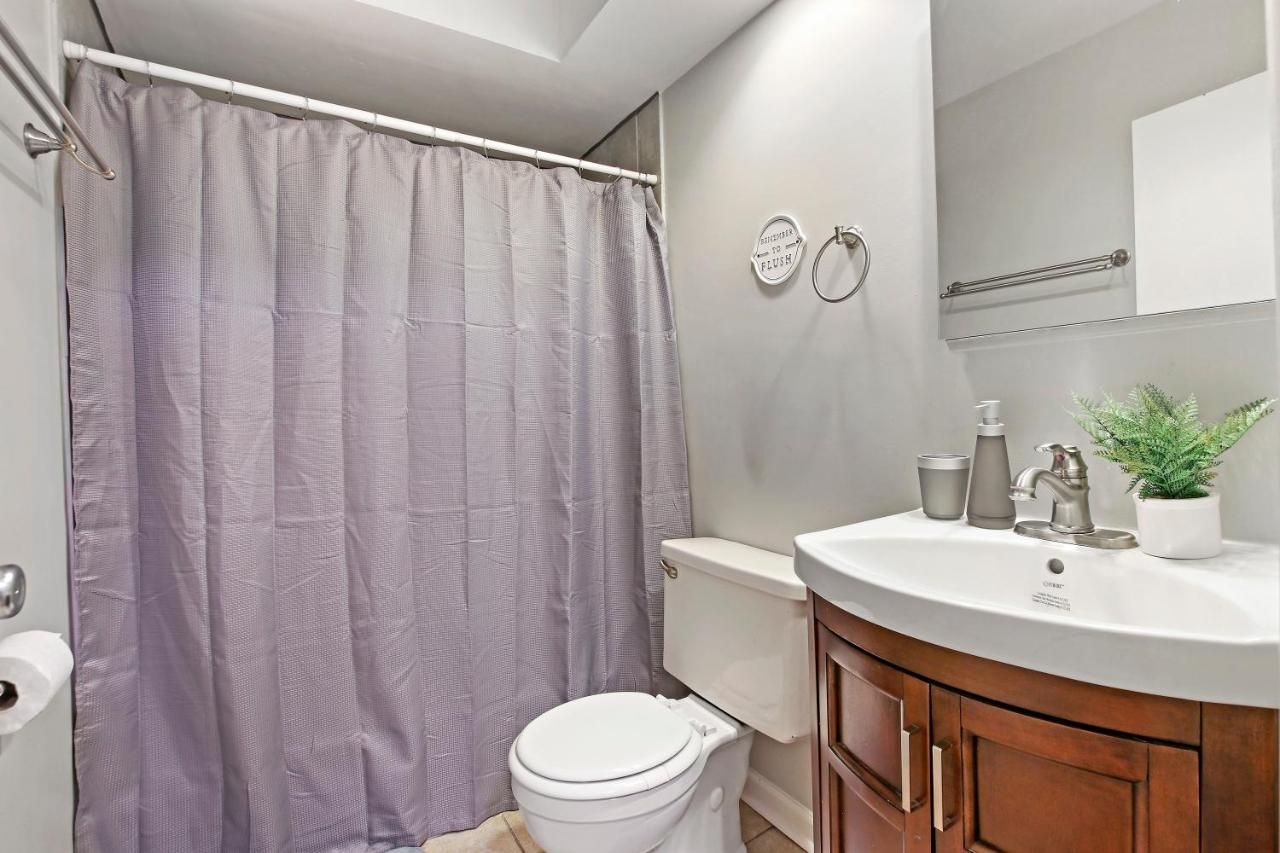 Inviting 2-bedroom Prime Apt - Oakdale 512 *