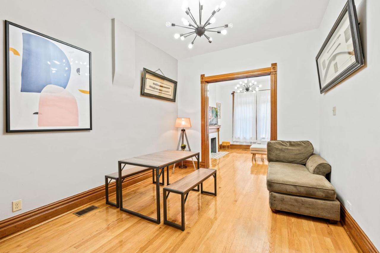 Apartment Lincoln Park Gem