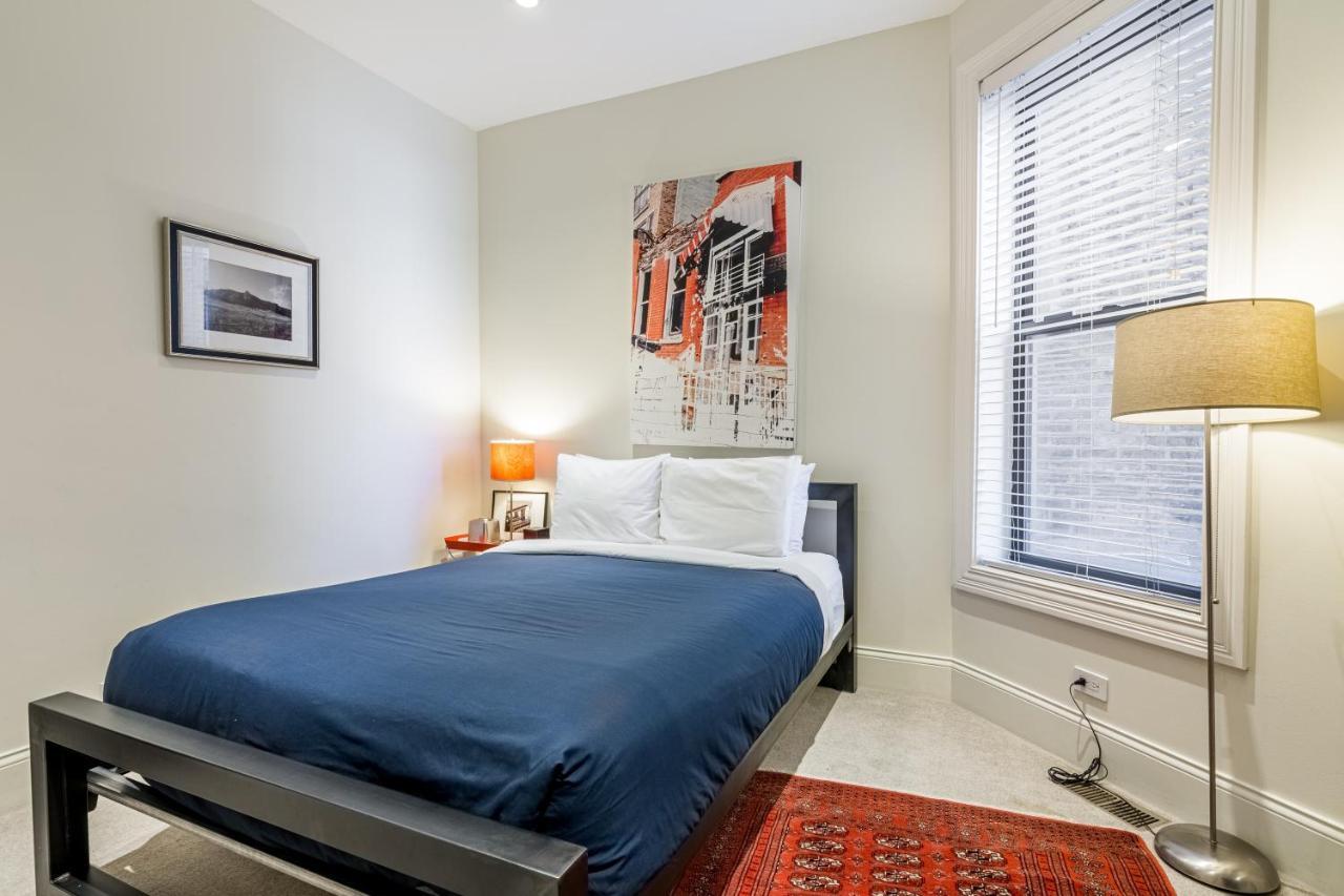 Apartment Logan Blvd Luxury! Enjoy The Well-equipped Kitchen And Prime Location Apts Chicago