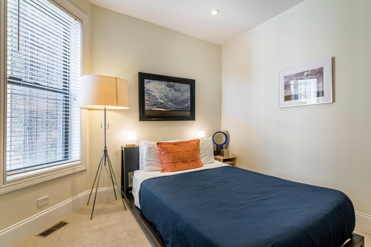 Logan Blvd Luxury! Enjoy The Well-equipped Kitchen And Prime Location Apts Apartment Chicago