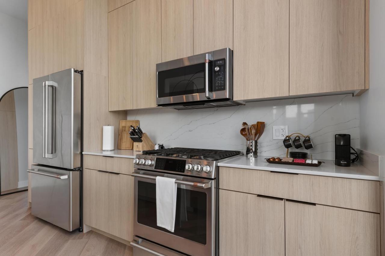 Cloud9 - River West At Avenir Apartment *