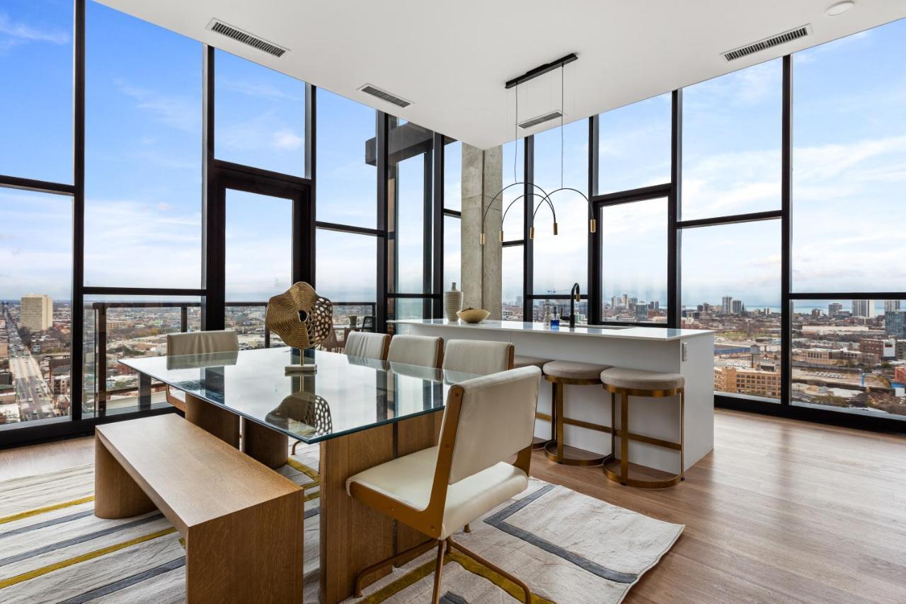 Cloud9 - River West At Avenir Chicago
