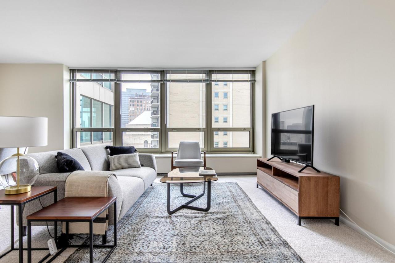 Lakeview 1br W Rooftop Pool Nr Wrigley Field Chi-378 Apartment