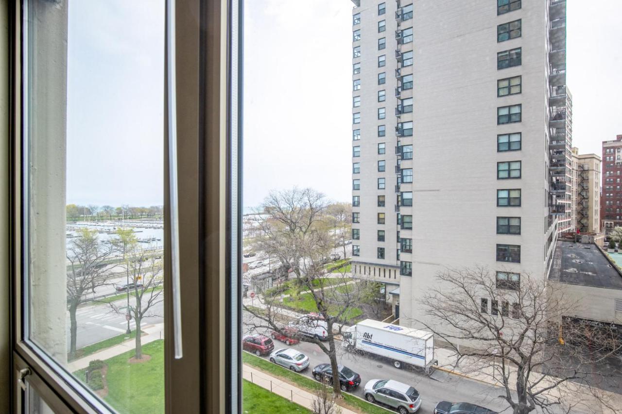 Lakeview 1br W Rooftop Pool Nr Wrigley Field Chi-375 *