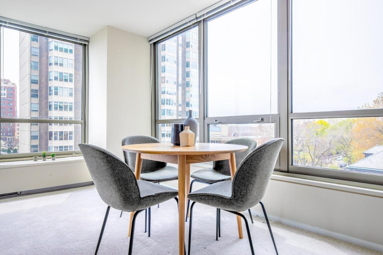 Apartment Lakeview 1br W Rooftop Pool Nr Wrigley Field Chi-375 Chicago