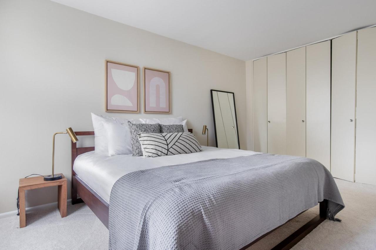 Lakeview 1br W Rooftop Pool Nr Wrigley Field Chi-378 Apartment Chicago
