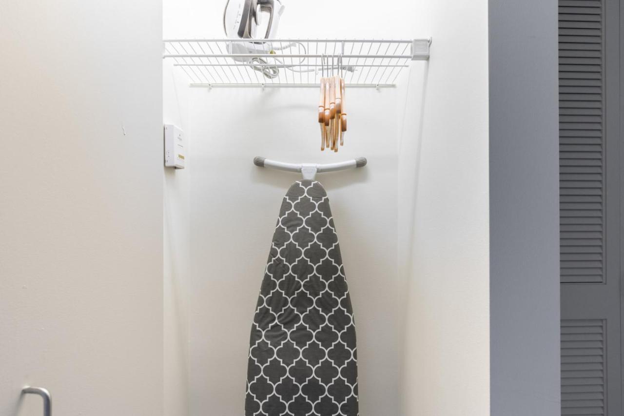 Apartment Loop W Pool Gym Nr Theatre District Chi-272 Chicago