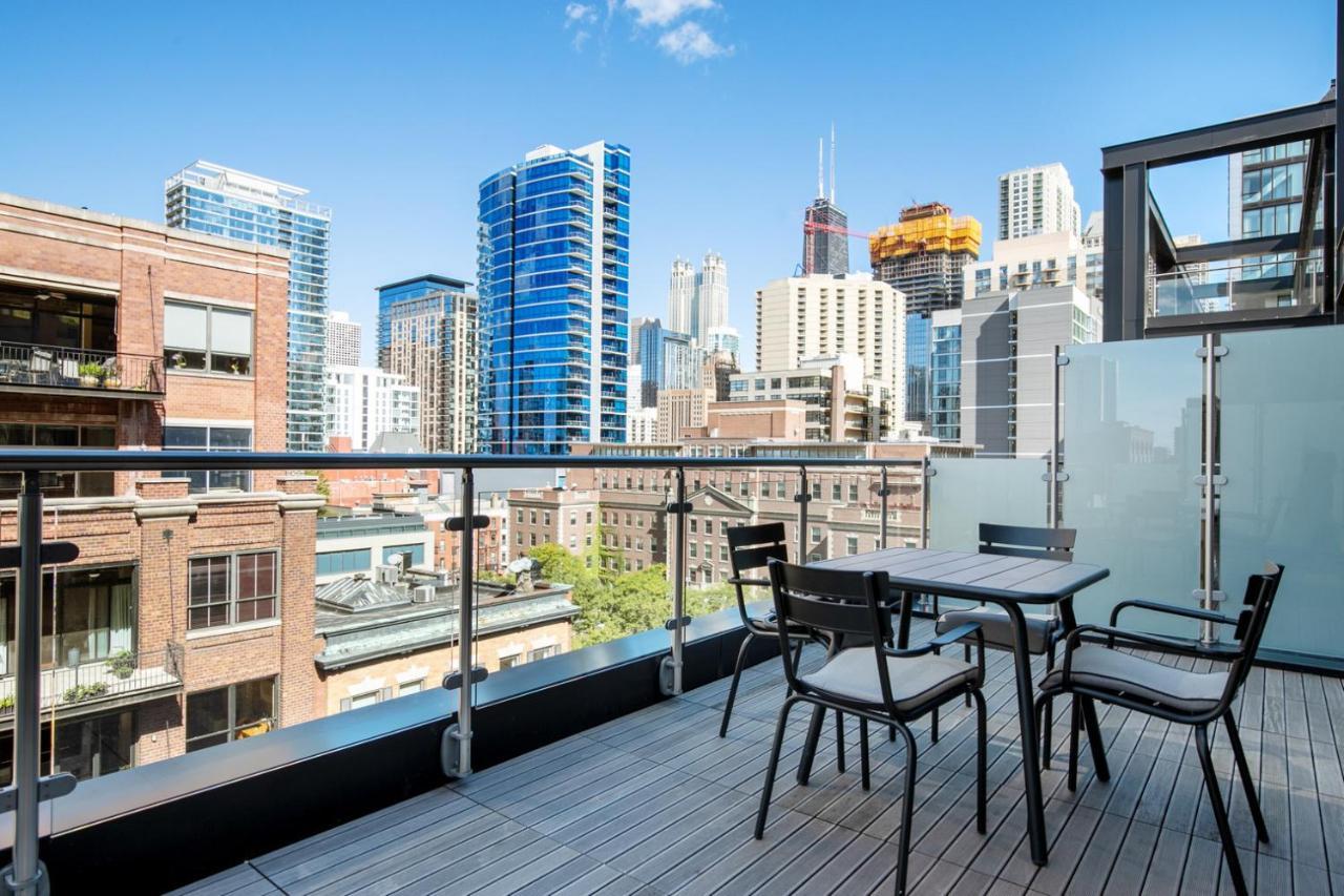 River N 3br W Gym Rooftop Nr L Park Chi-324 * Chicago