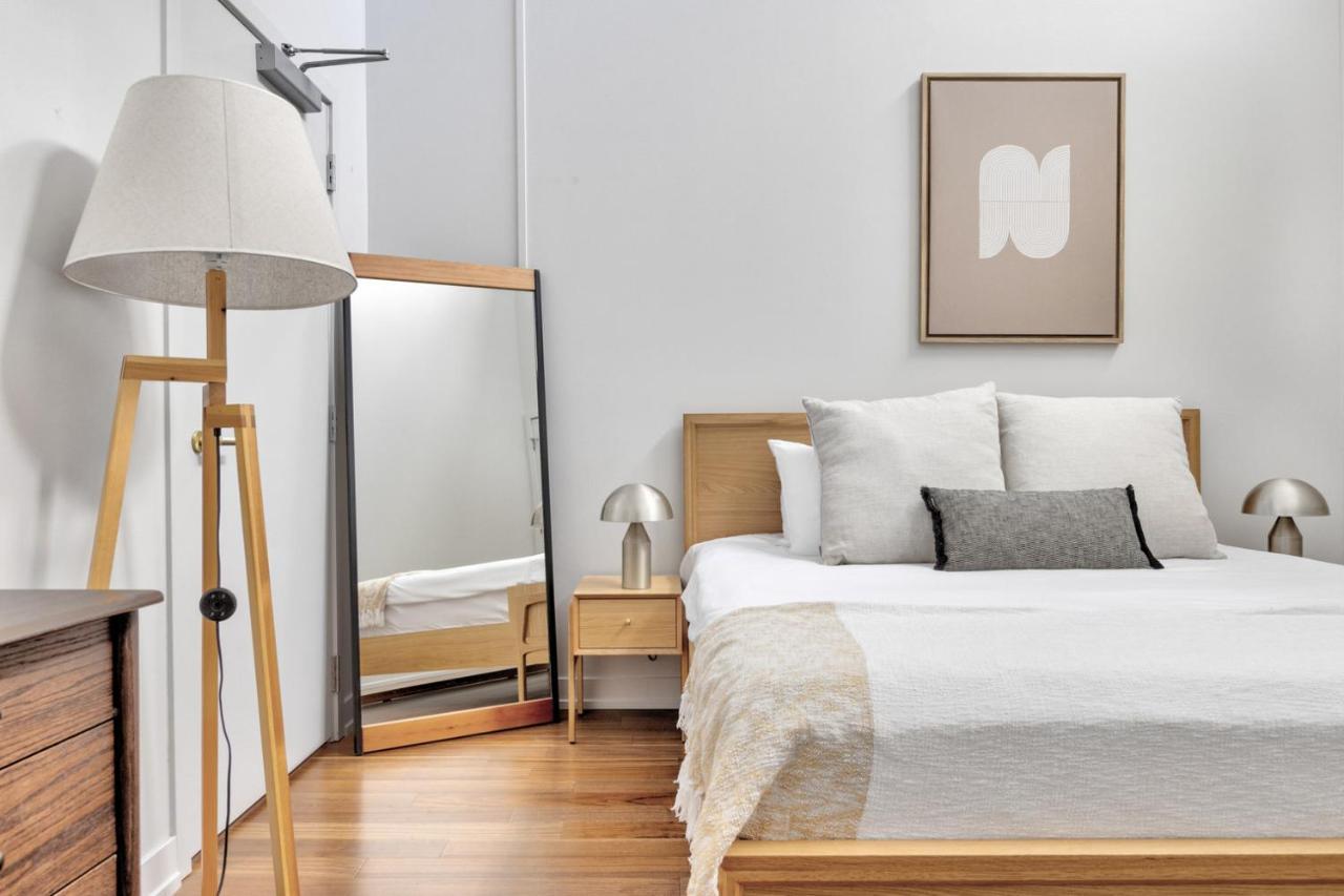 River N 3br W Gym Rooftop Nr L Park Chi-324 *