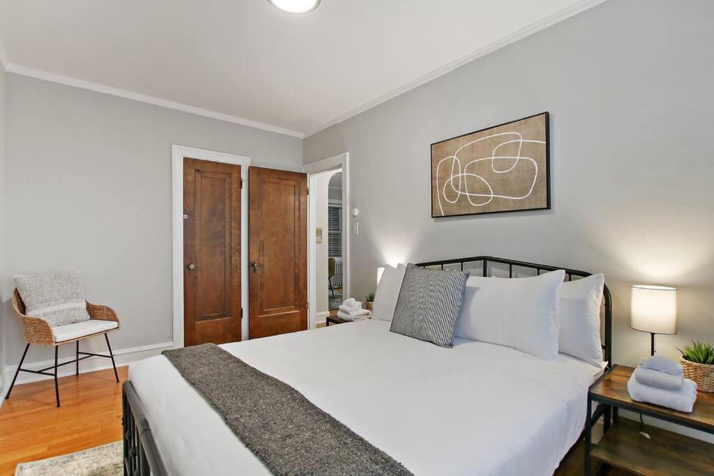Apartment Relaxing 2br Apt With Comfy Bedrooms - Lockwood 3 *