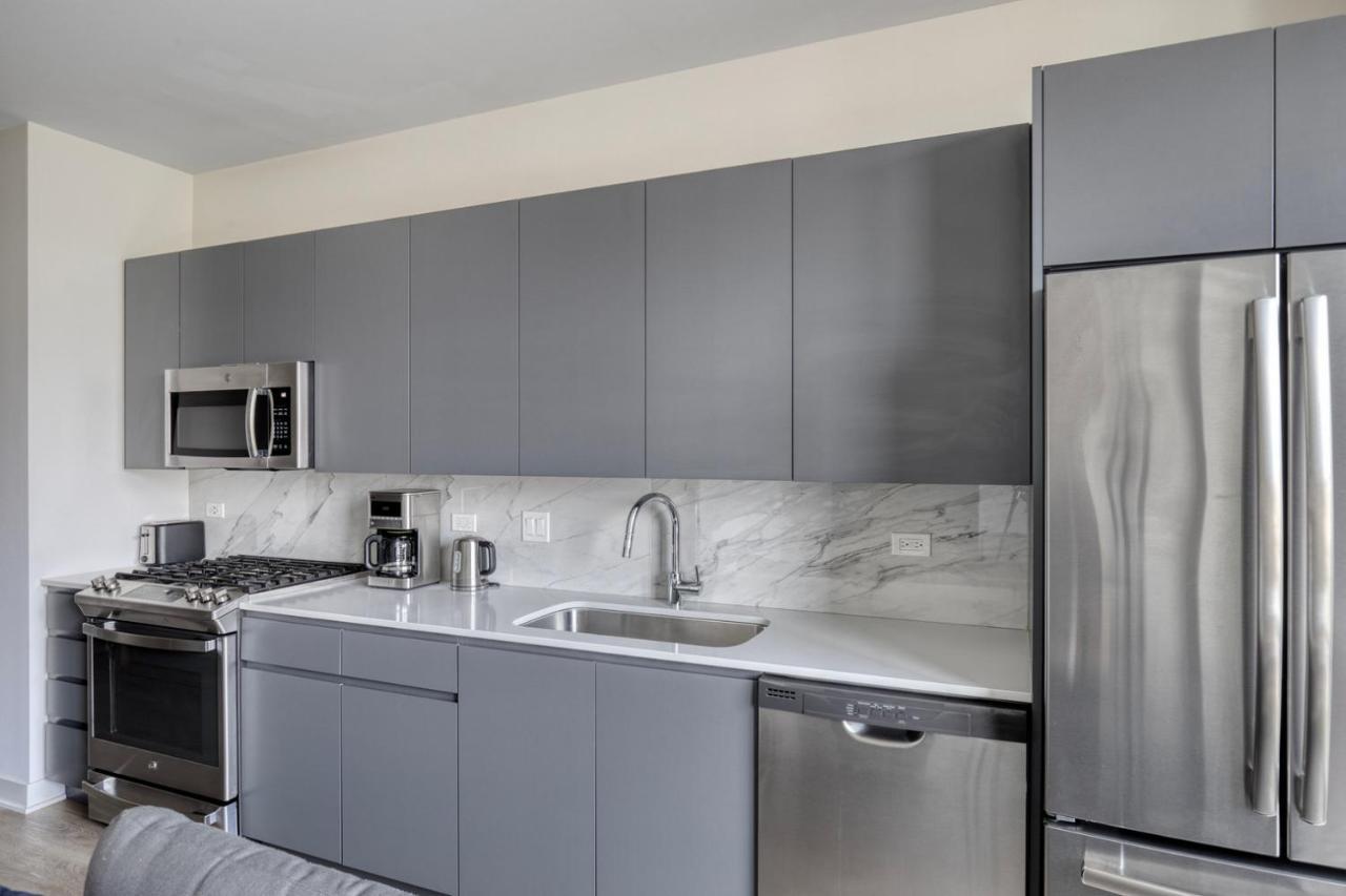 River West Jr 1br W Pool Gym Nr Entertainment Chi-968 Apartment Chicago