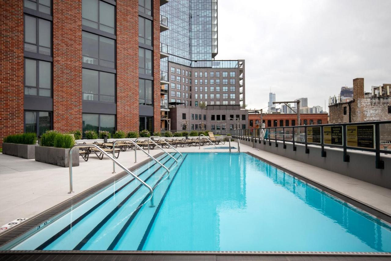 Apartment River West Jr 1br W Pool Gym Nr Entertainment Chi-968