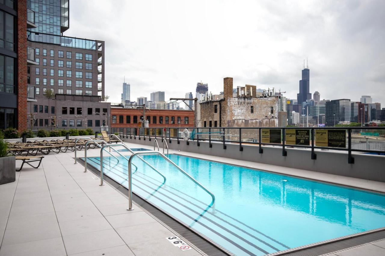 River West Jr 1br W Pool Gym Nr Entertainment Chi-968 Apartment Chicago