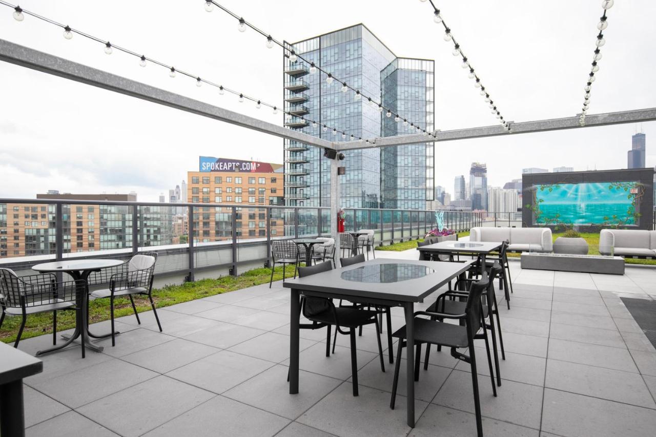 Apartment River West Jr 1br W Pool Gym Nr Entertainment Chi-968 Chicago