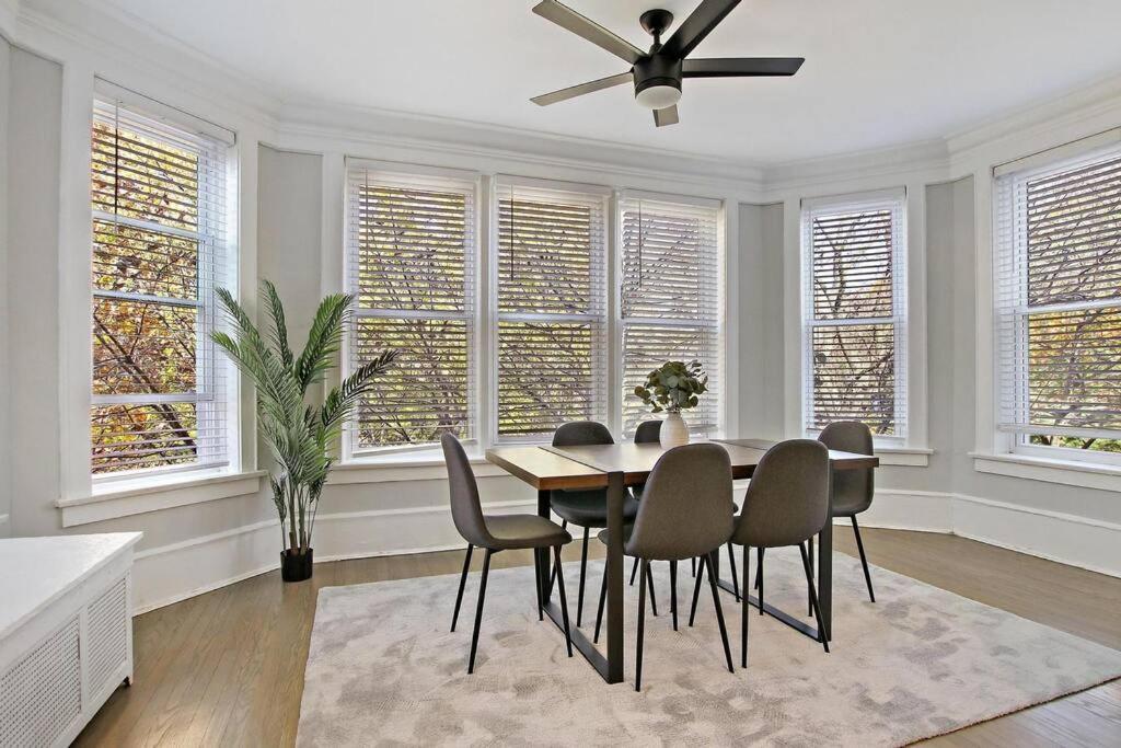 Great Location! 15 Min From Dt -historic Hyde Park Apartment Chicago