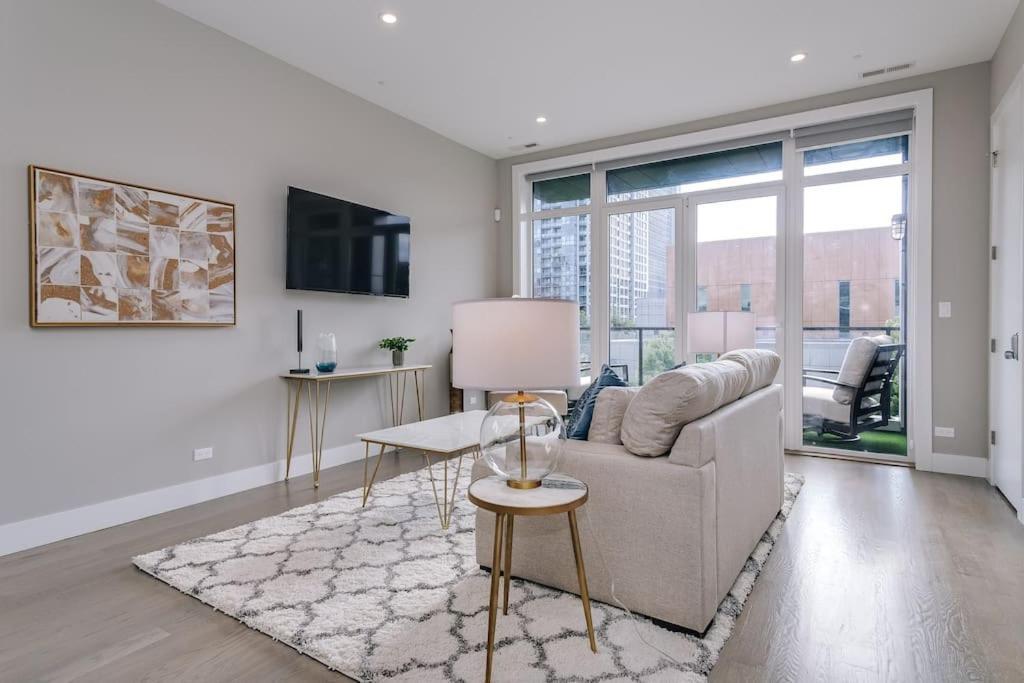 Stunning #2 - Downtown River North Holiday home *