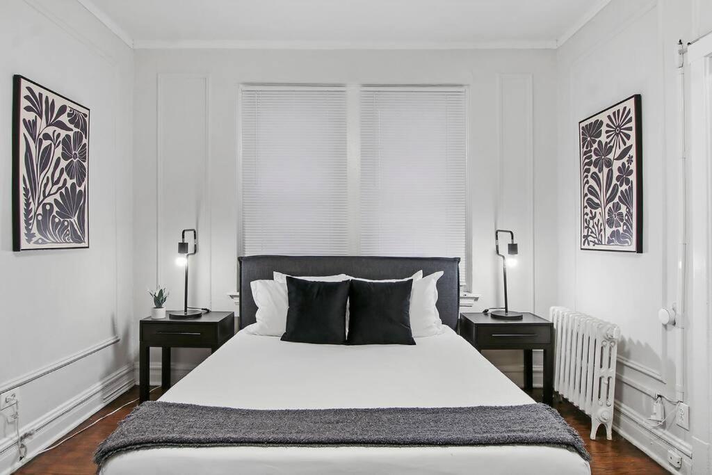 Modern And Minimalist Studio - Bstone 105 And 108 Rep Apartment