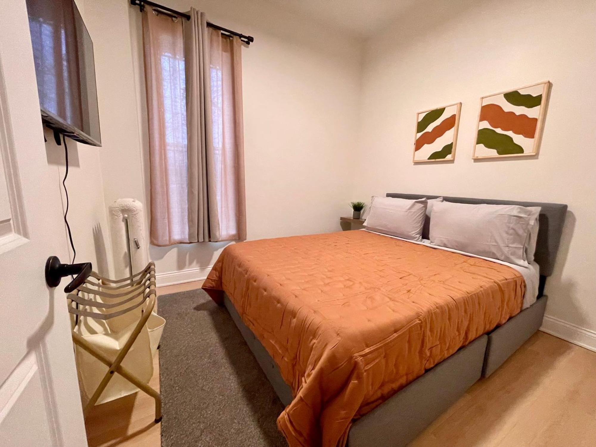 First Floor In Chicago