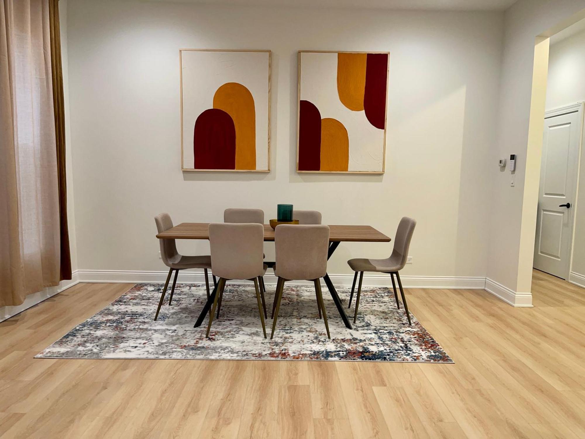 Apartment First Floor In Chicago